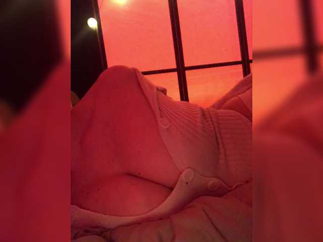 kivi-'s BongaCams show and profile