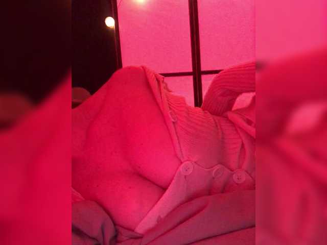 kivi-'s BongaCams show and profile