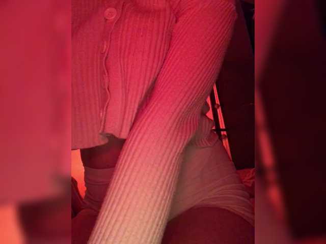 kivi-'s BongaCams show and profile