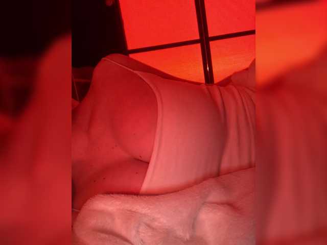 kivi-'s BongaCams show and profile