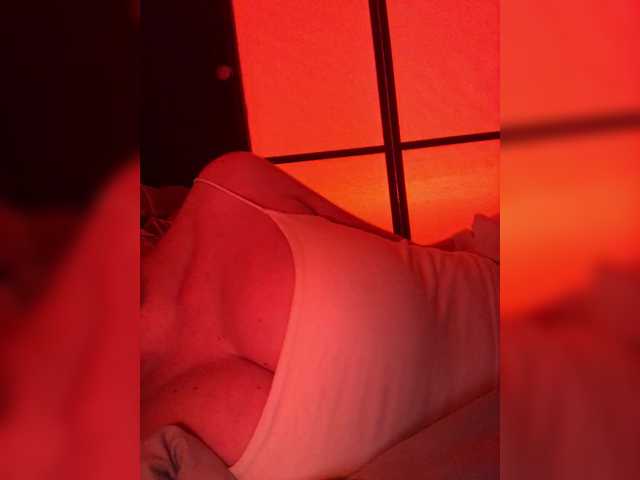 kivi-'s BongaCams show and profile