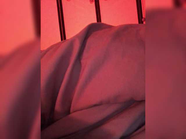 kivi-'s BongaCams show and profile