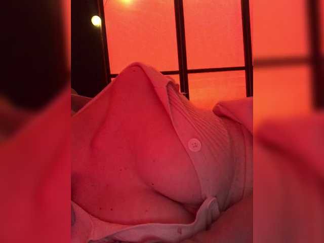 kivi-'s BongaCams show and profile