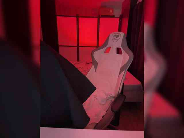Koshka_Kivi webcam