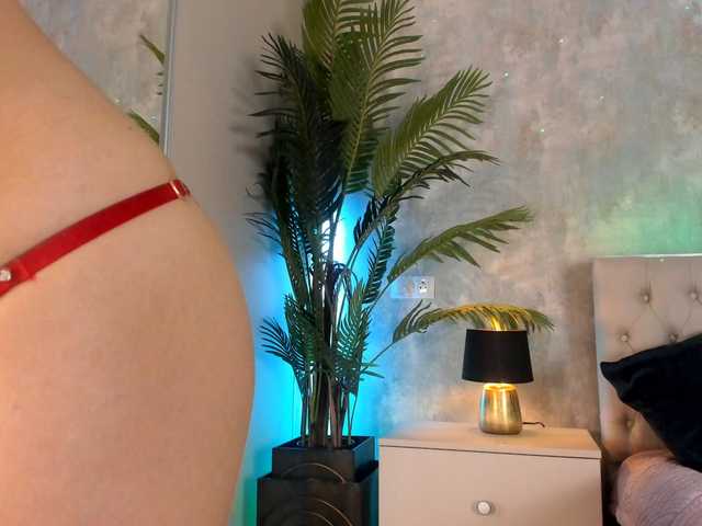 Raisa1gee's BongaCams show and profile