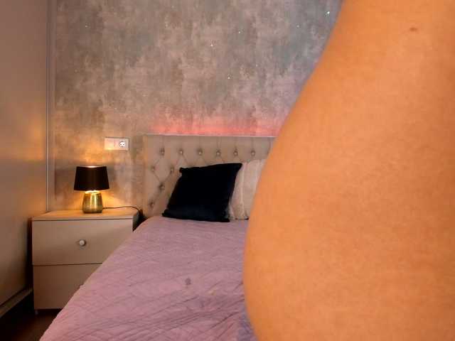 Raisa1gee's BongaCams show and profile