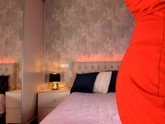 Raisa1gee webcam
