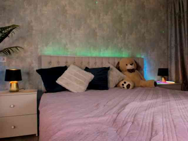 Raisa1gee Live Webcam on BongaCams