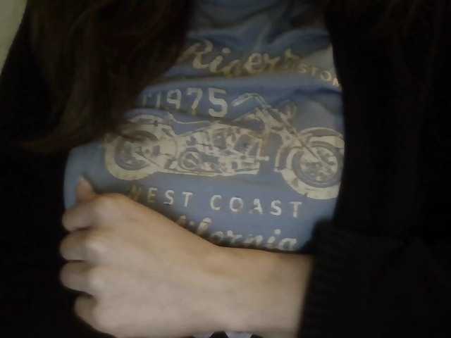 isadelirious's BongaCams show and profile