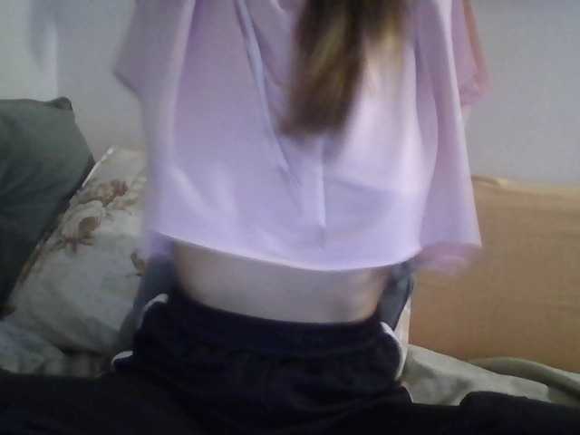 isadelirious's BongaCams show and profile