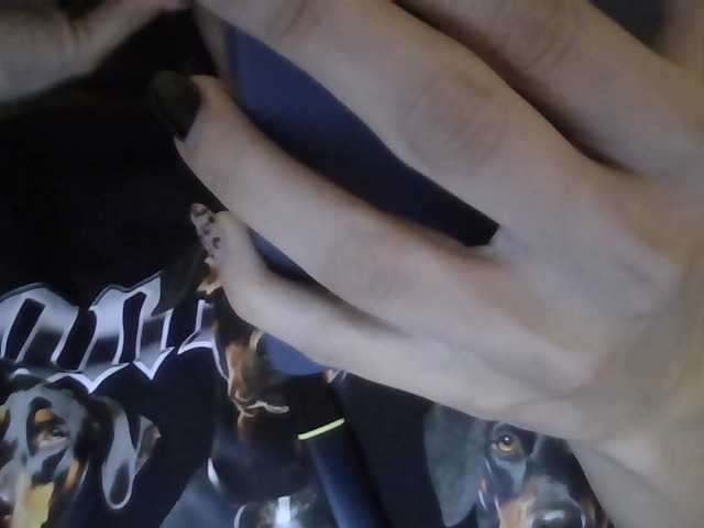 isadelirious's BongaCams show and profile