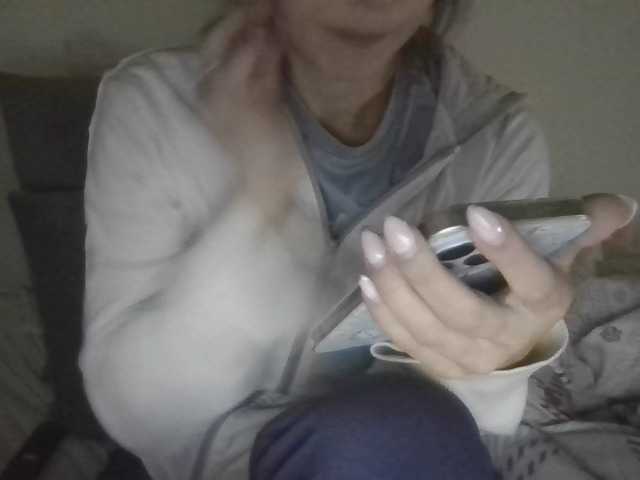 isadelirious Live Cam on BongaCams and RICams