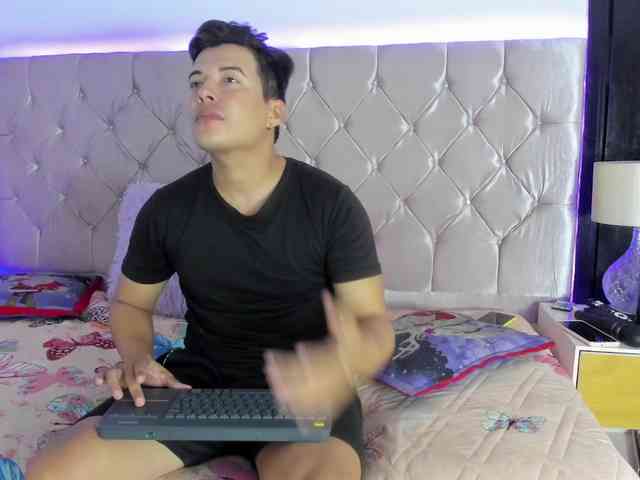 AslheyRobert AslheyRobert