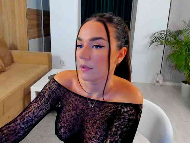 BellaaDona webcam