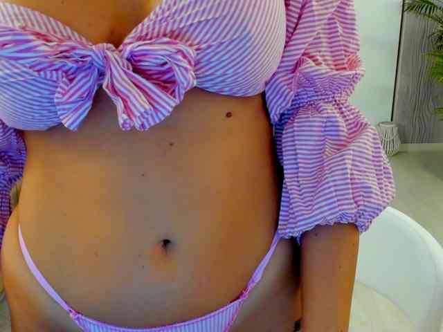 BellaaDona webcam