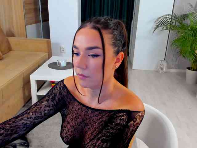BellaaDona webcam