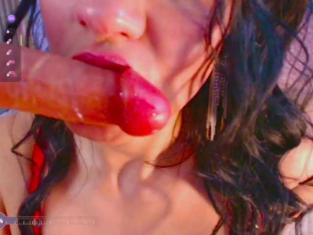 Julirodriguez's BongaCams show and profile