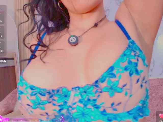 Julirodriguez webcam