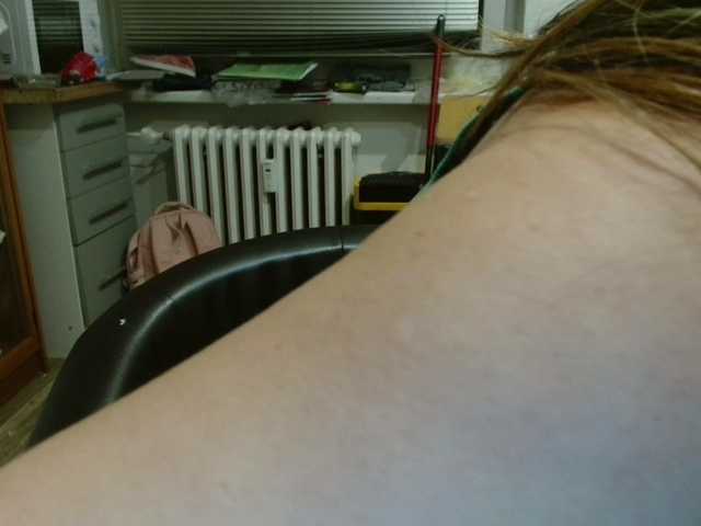 Luci22's BongaCams show and profile