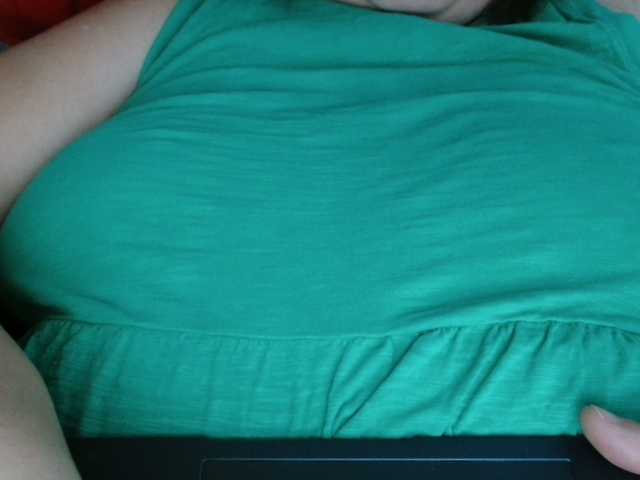 Luci22's BongaCams show and profile