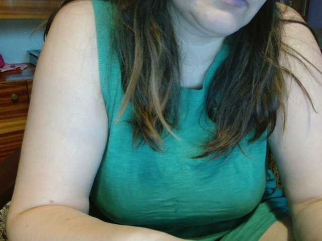 Luci22's BongaCams show and profile