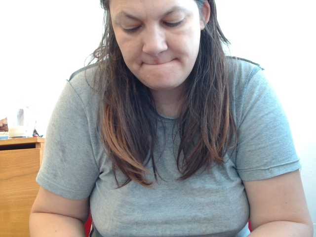 Luci22's BongaCams show and profile