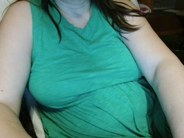 Luci22's BongaCams show and profile