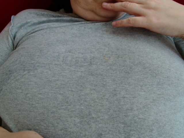 Luci22's BongaCams show and profile