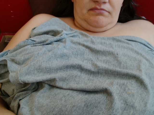 Luci22's BongaCams show and profile