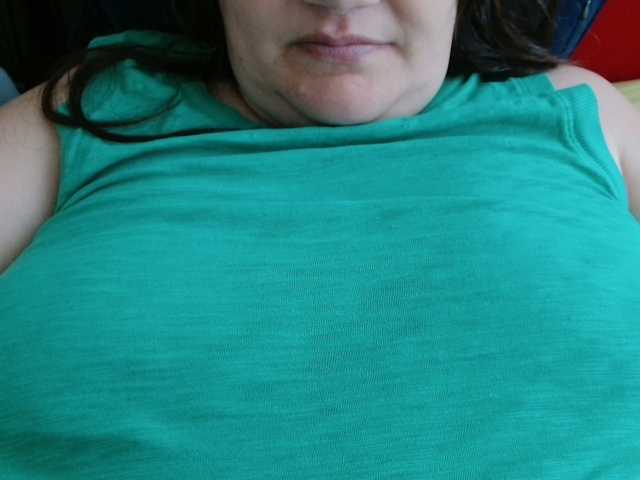 Luci22's BongaCams show and profile