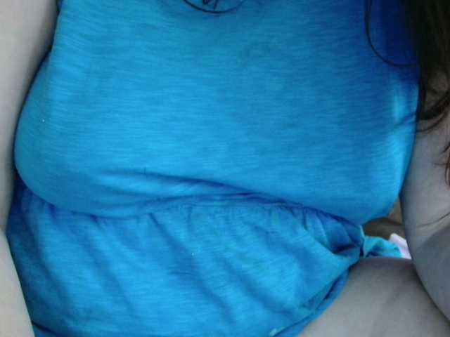 Luci22's BongaCams show and profile