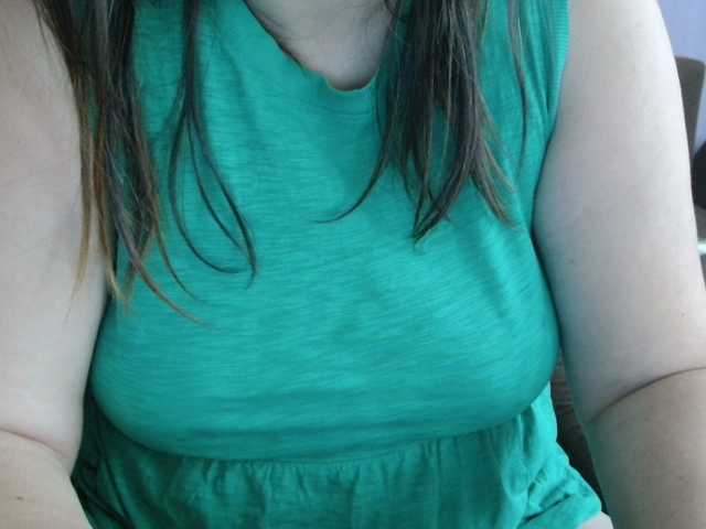 Luci22's BongaCams show and profile