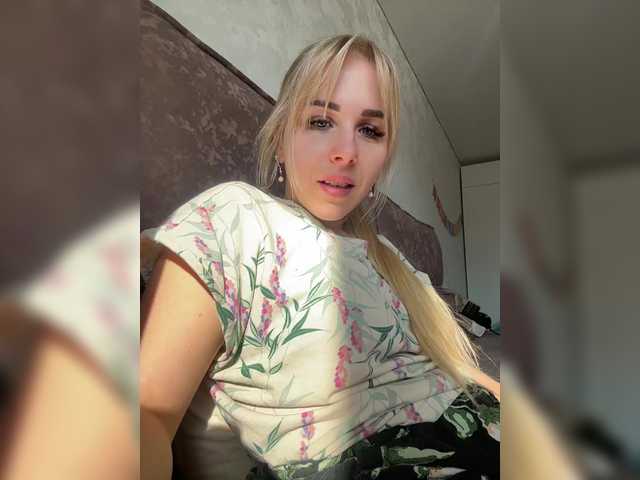 Artistkari's BongaCams show and profile