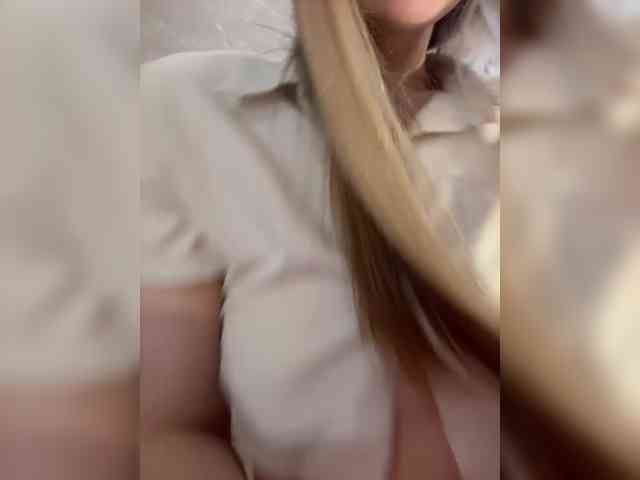 sladkaya_bulochka webcam