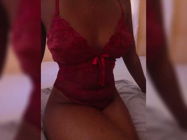 junea's BongaCams show and profile