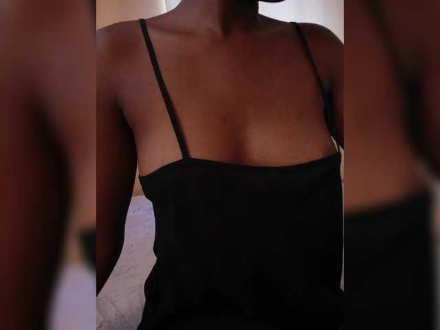 junea's BongaCams show and profile