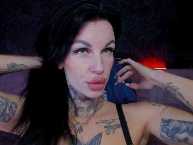 angel8devil Live Webcam on BongaCams