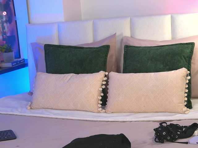 Carol-Ferrer —  HEYCHECK OUT MY PROFILE AND FIND MY WISHLISTINSTAGRAM  @carolferrer549 