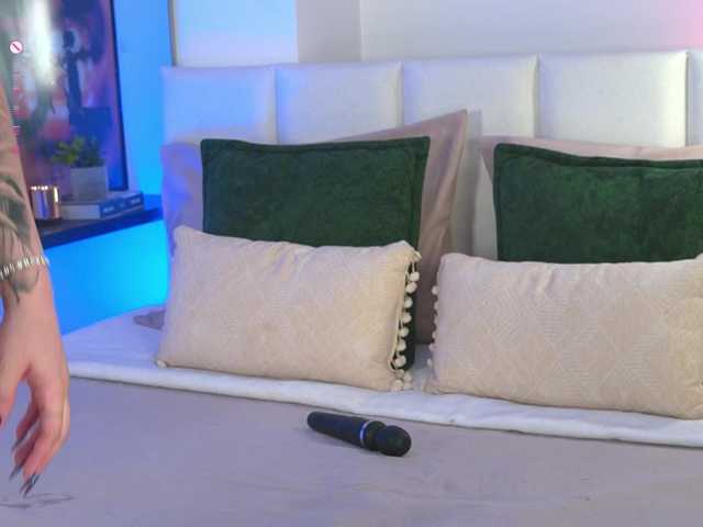 Carol-Ferrer's BongaCams show and profile