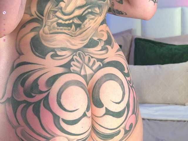 Carol-Ferrer's BongaCams show and profile