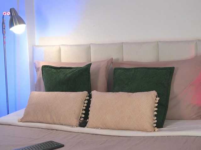 Carol-Ferrer's BongaCams show and profile