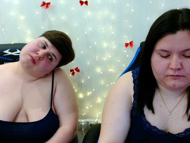 BeckyAndEllen's BongaCams show and profile