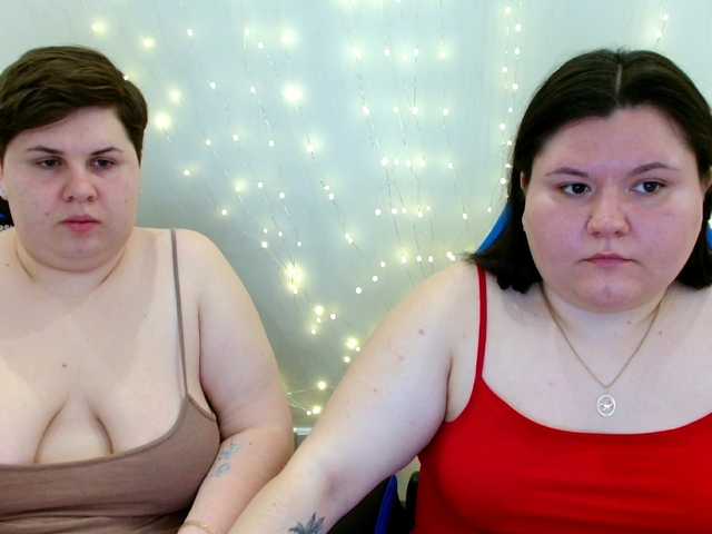 BeckyAndEllen's BongaCams show and profile