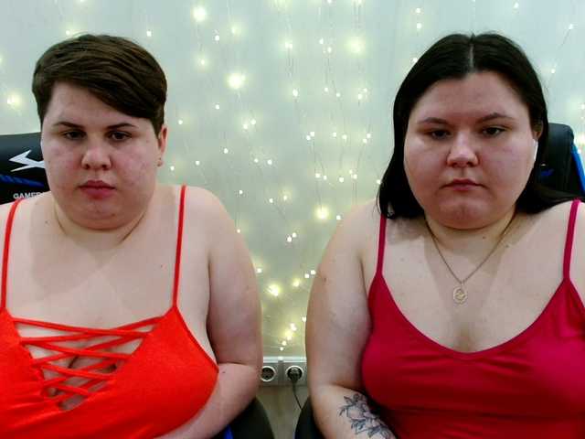 BeckyAndEllen's BongaCams show and profile