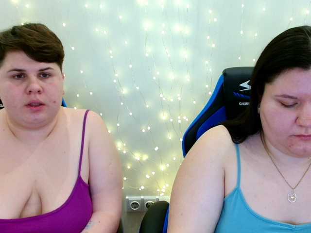 BeckyAndEllen's BongaCams show and profile