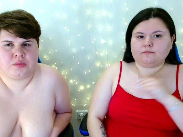 BeckyAndEllen's BongaCams show and profile