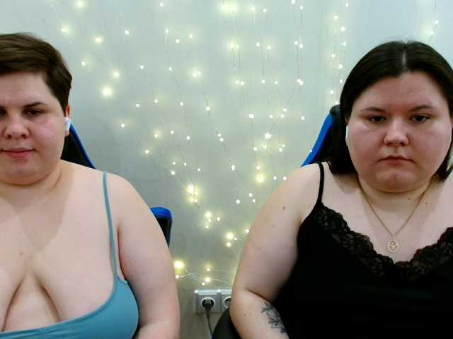 BeckyAndEllen's BongaCams show and profile