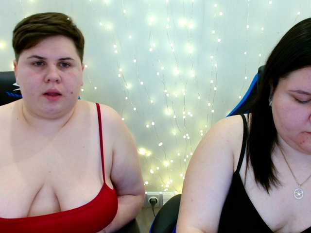 BeckyAndEllen's BongaCams show and profile