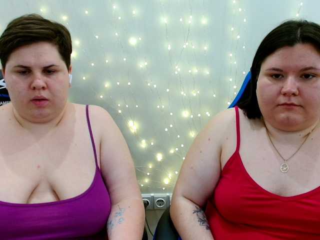 BeckyAndEllen's BongaCams show and profile