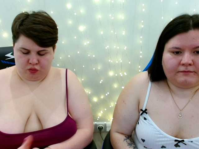 BeckyAndEllen's BongaCams show and profile